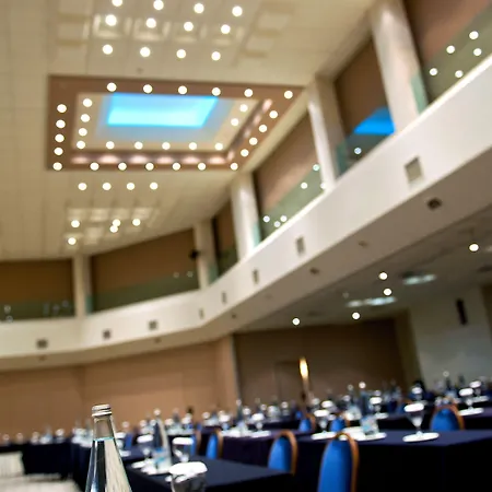 伊利特城市度假酒店 4* 卡拉马塔